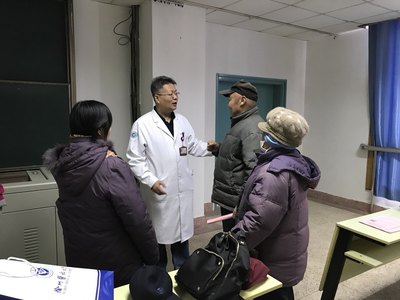 肩关节疼痛不等于肩周炎——徐州二院健康教育学校讲座掠影与健康咨询